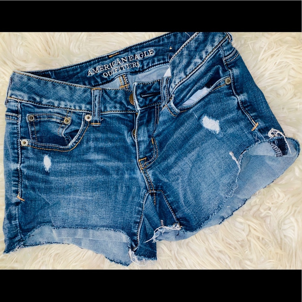 American Eagle short shorts